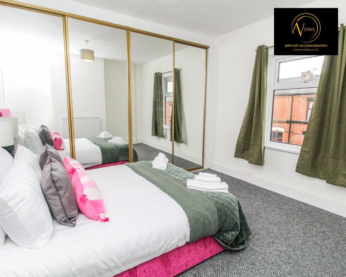 Modern House By Av Stays Short Lets & Serviced Accommodation St Helens St Helens  ภายนอก รูปภาพ