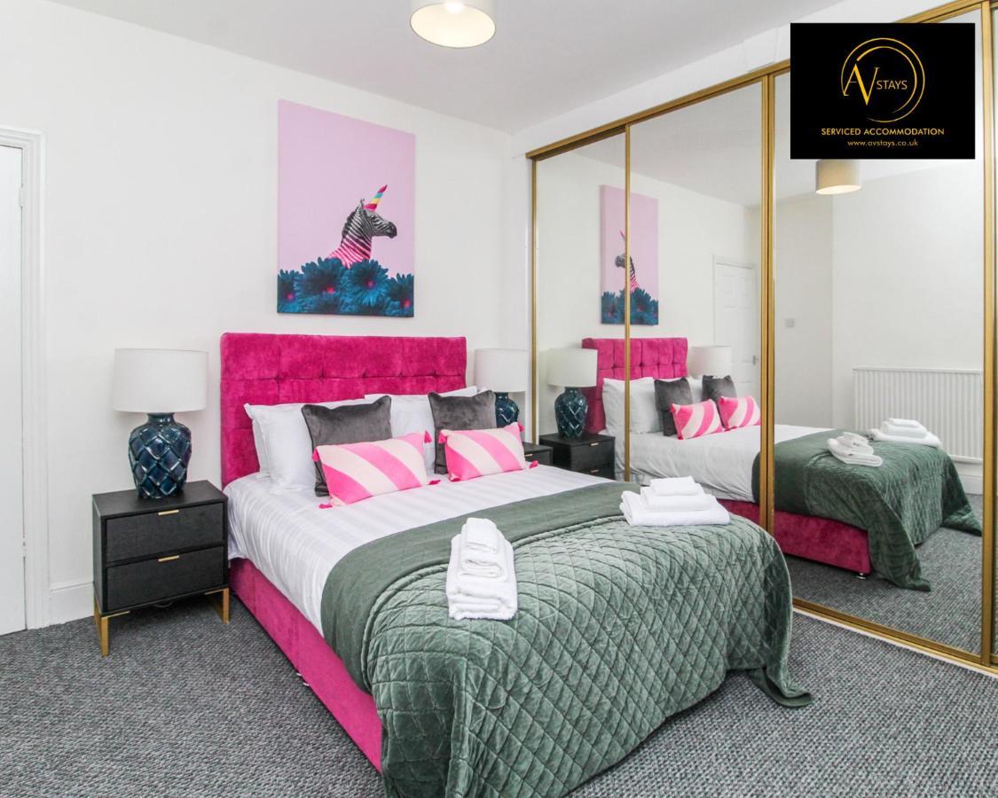 Modern House By Av Stays Short Lets & Serviced Accommodation St Helens St Helens  ภายนอก รูปภาพ